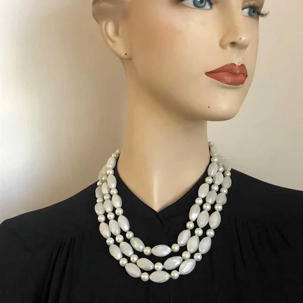Vintage 3 strand white candy beads faux pearls ne… - image 5