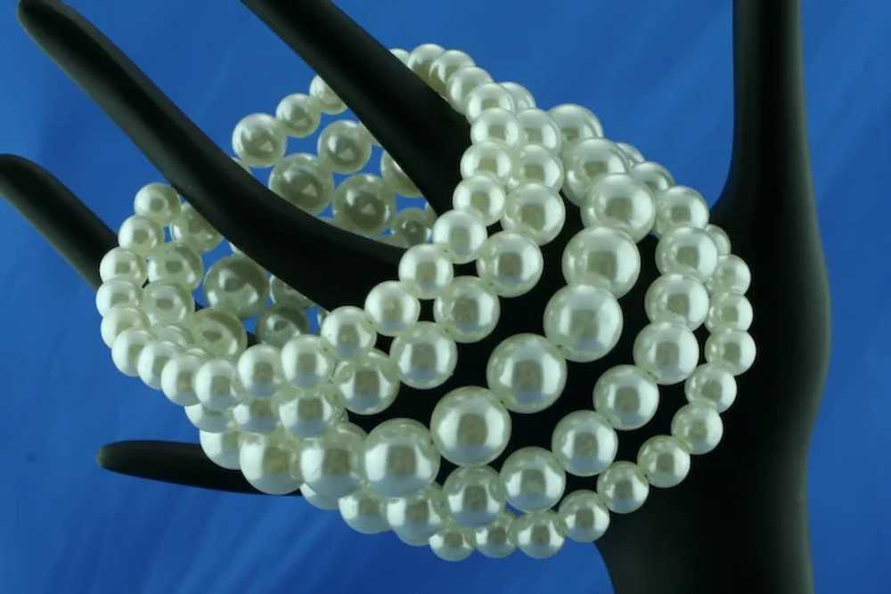 Set of Two faux pearl coil bracelets 1980's - image 2