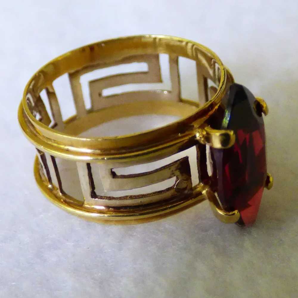 18K Ring With Garnet - image 3