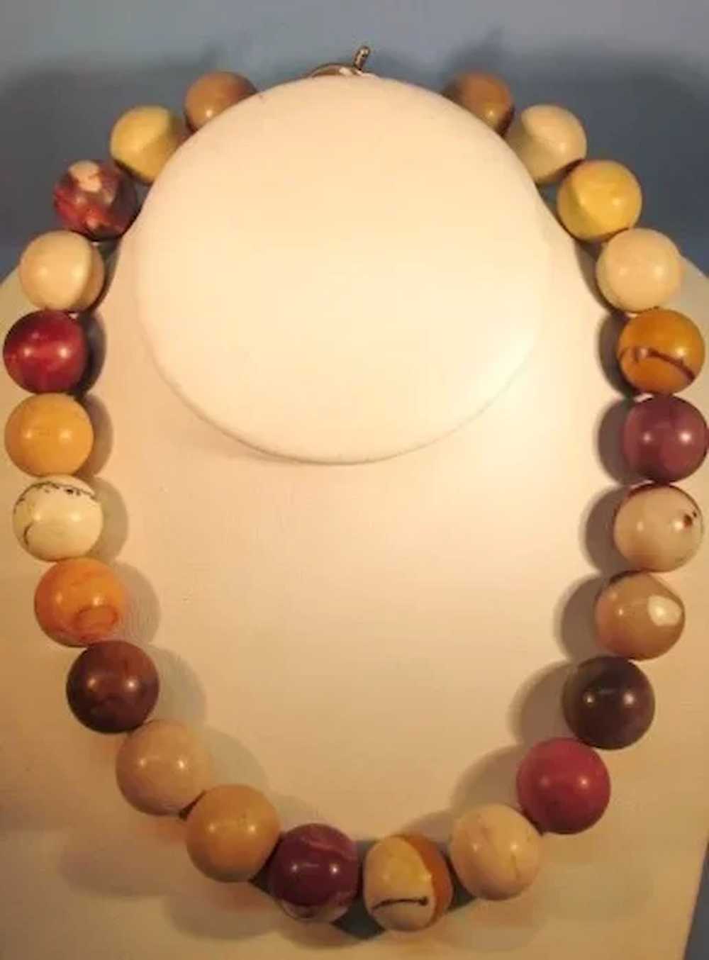 VINTAGE Mystery Stone Necklace  Lovely Colors  17… - image 3