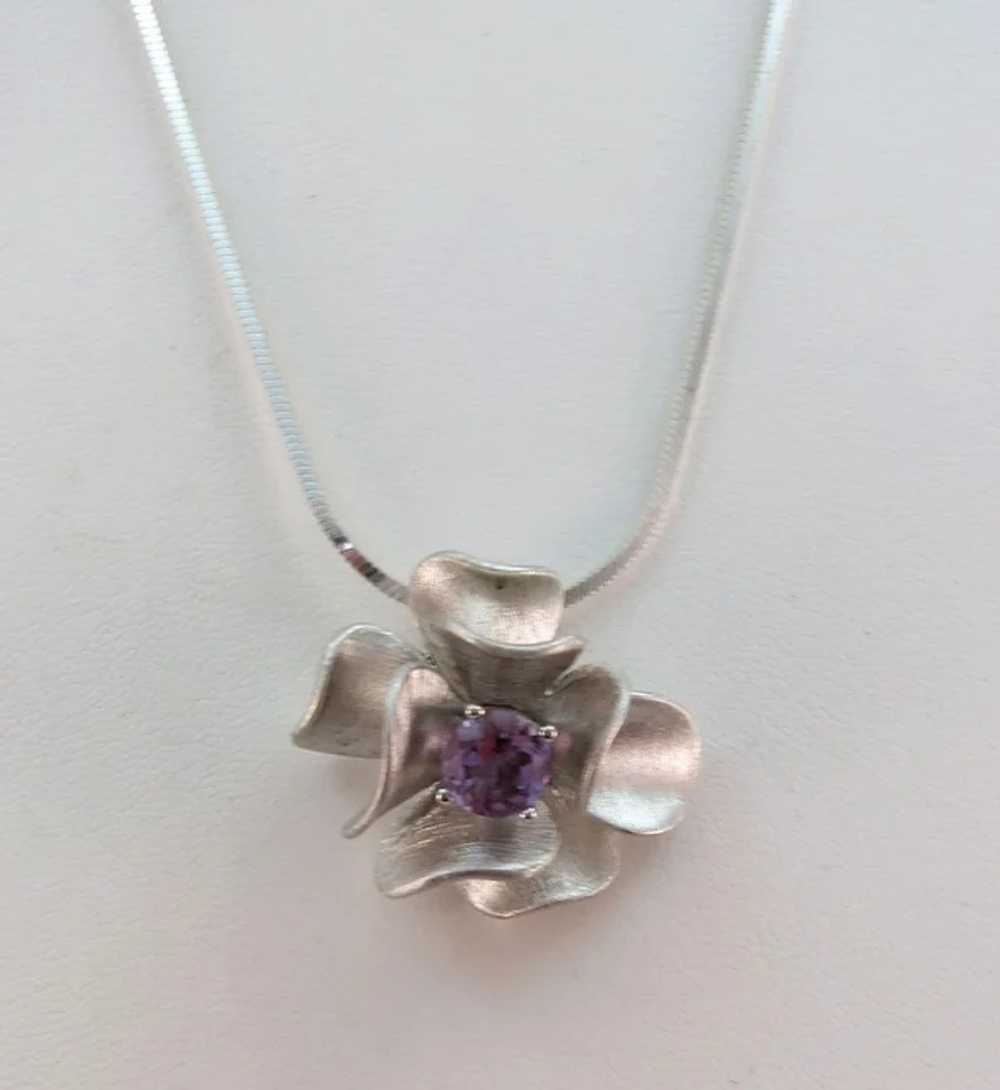 VINTAGE Sterling Chain and Flower  Colored Flower… - image 2