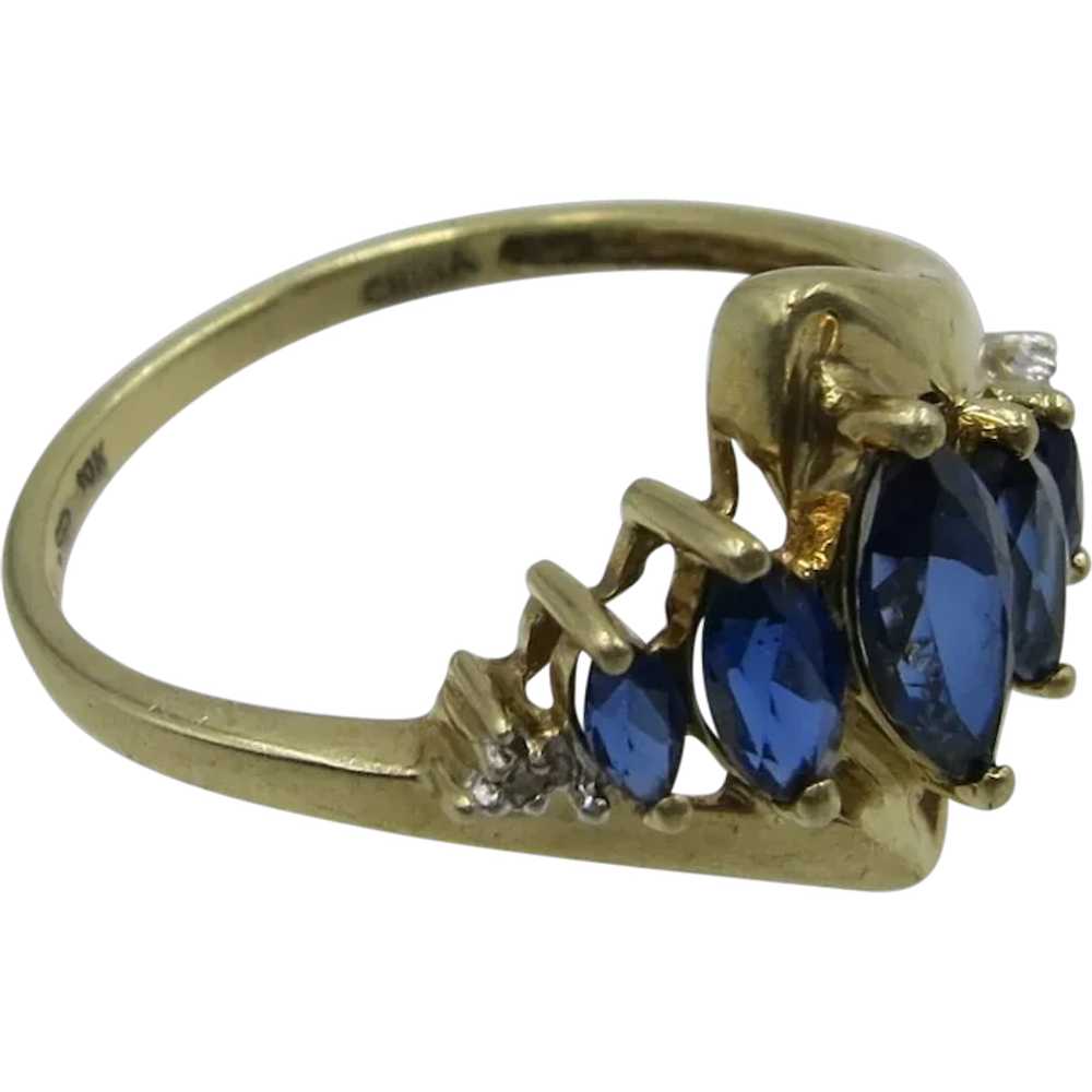 VINTAGE 10k Yellow Gold Ring with Sapphires and d… - image 1