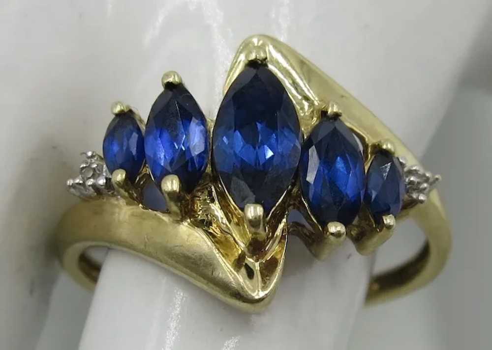 VINTAGE 10k Yellow Gold Ring with Sapphires and d… - image 2