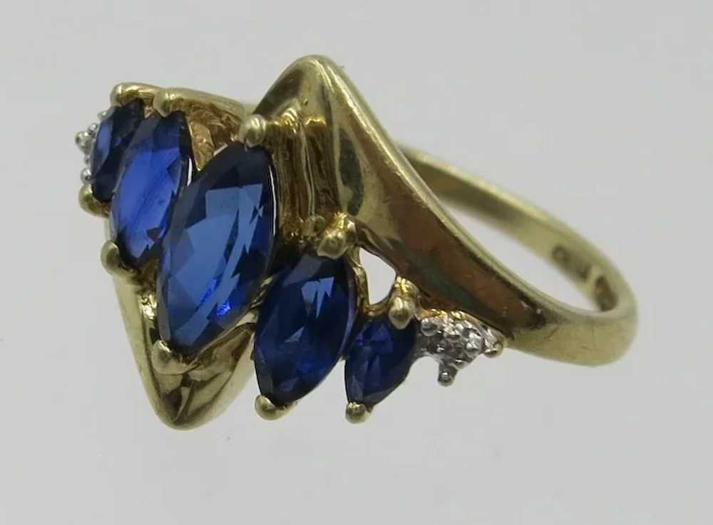 VINTAGE 10k Yellow Gold Ring with Sapphires and d… - image 5