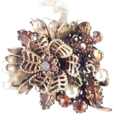 Vendôme Coro Rhinestone Faux Baroque Pearl Brooch Pin - Gem