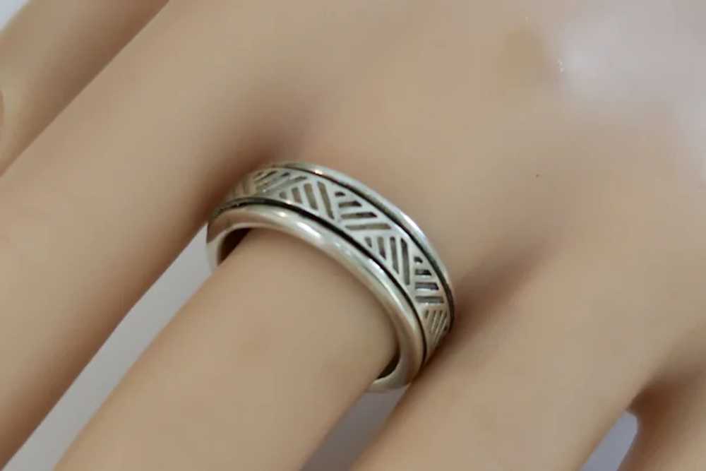 Vintage Sterling Silver Roller Ring With Decorati… - image 6
