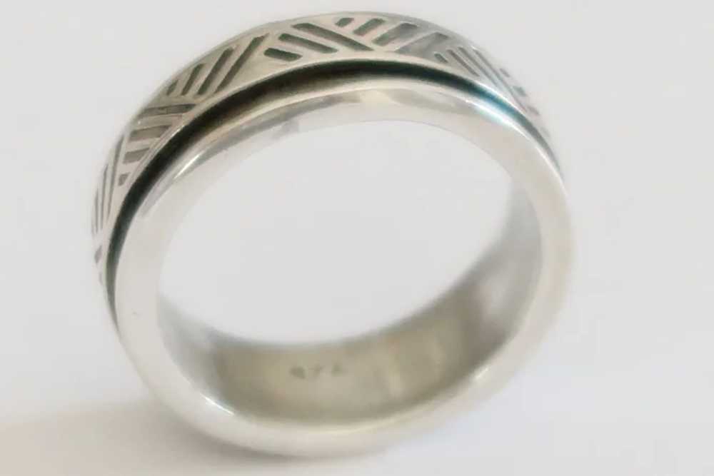 Vintage Sterling Silver Roller Ring With Decorati… - image 7