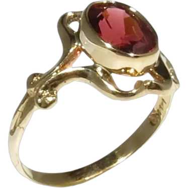 Vintage 14kt Gold Garnet Ring - image 1