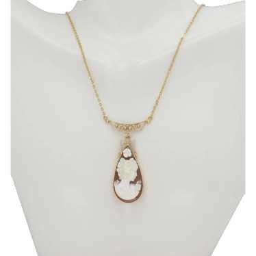 14k Yellow Gold Cameo Pendant Necklace, 17 inches… - image 1