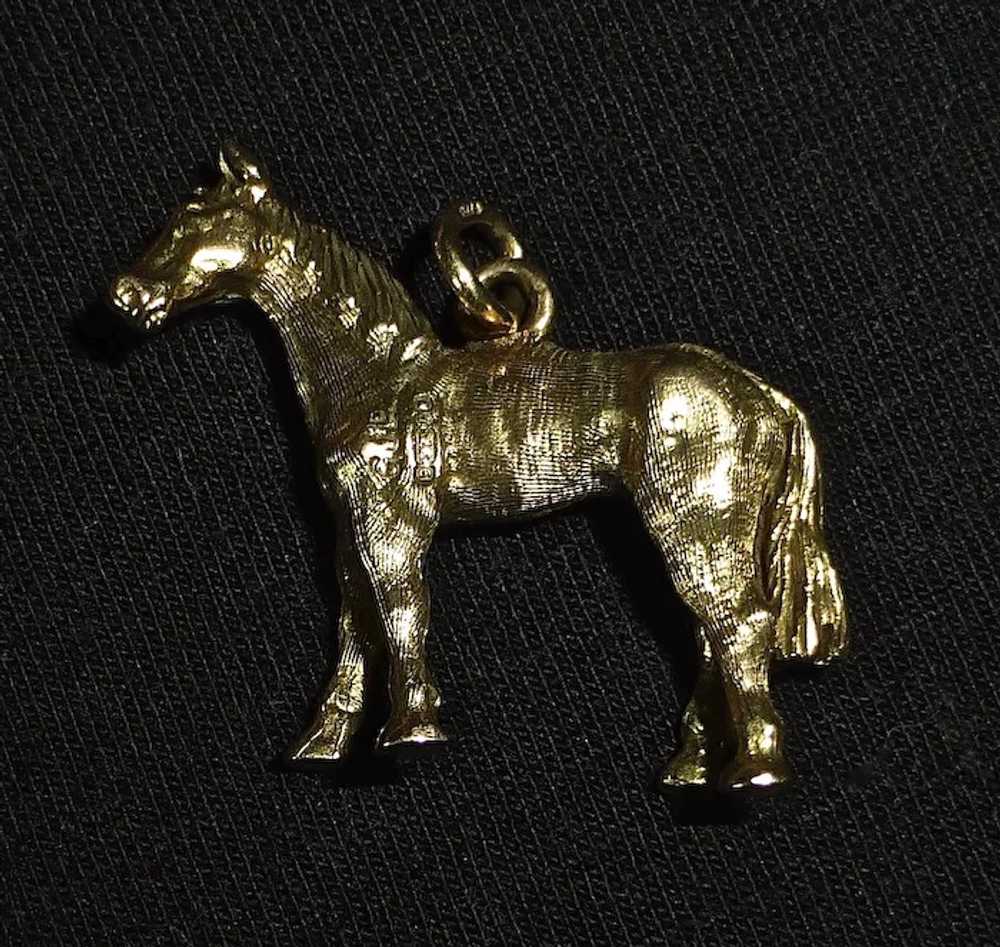 9k Yellow Gold Three Dimensional Horse Charm - image 5