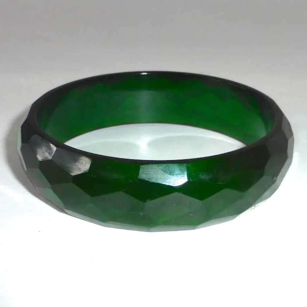 Bakelite Bracelet Faceted Green Prystal Bangle - image 3