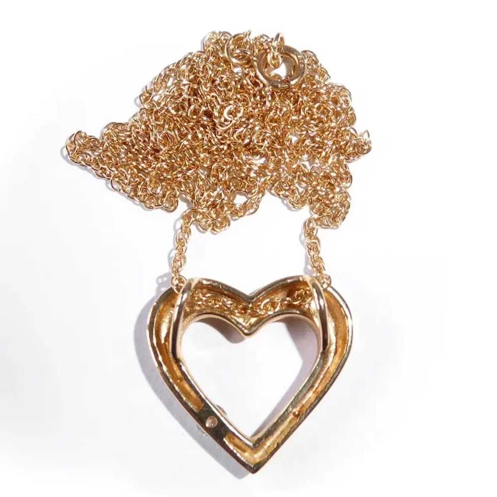 14k Gold Heart Pendant Necklace w Diamond - image 11