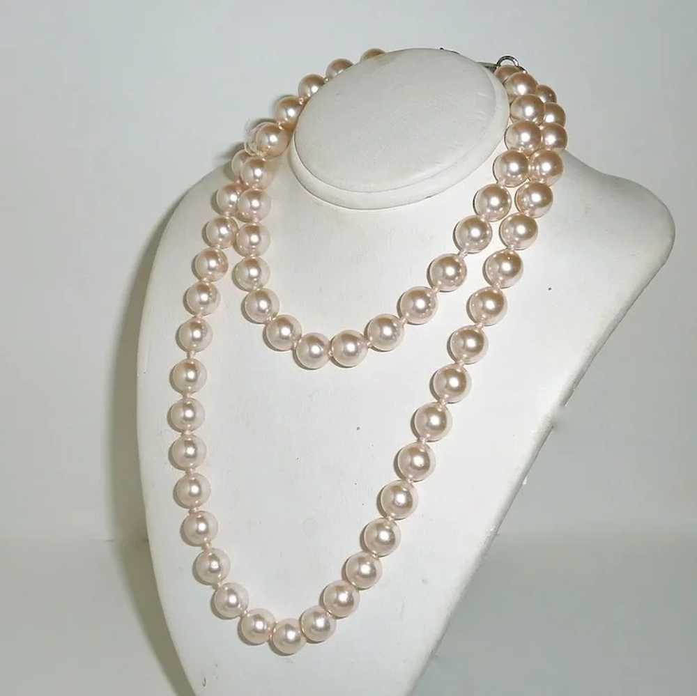 Glass Knotted Faux Pearl Necklace Lustrous Pink B… - image 4
