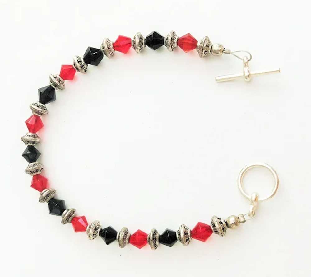 Red and Black Glass Beaded Bracelet with Pretty S… - image 5