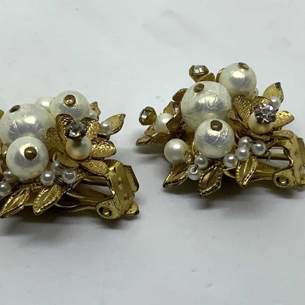 Floral Gold-tone Earrings Simulated Pearls Rhines… - image 9