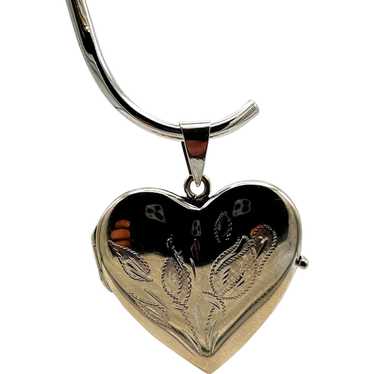 14K White Gold Heart Locket