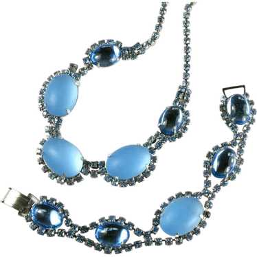 Vintage Blue Moonglow and Cabochon Ovals Necklace… - image 1