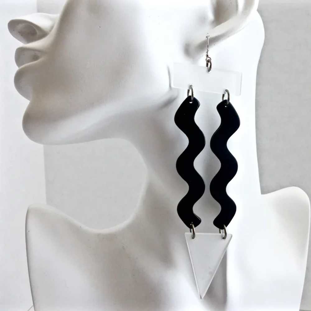 Wild and Crazy 1980s Memphis Era Style Earrings - image 3