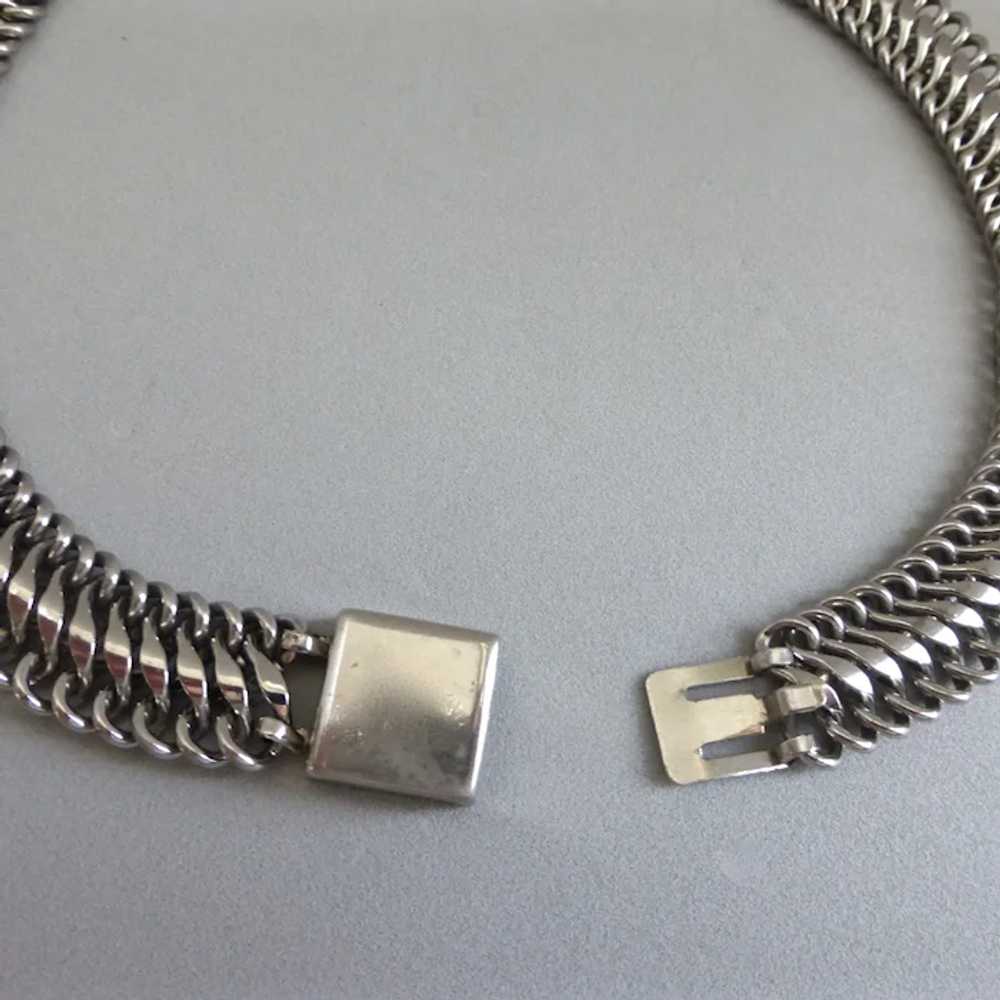 Sleek Modernist Dark Silver tone Link Choker Neck… - image 9