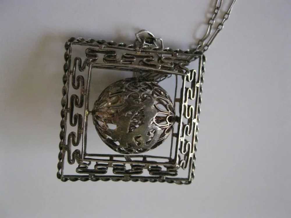 Antique Chinese Sterling Filigree Spinner Necklace - image 2