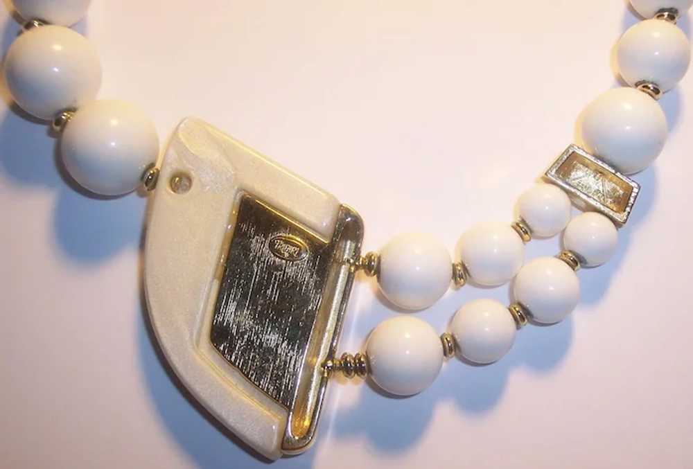 TRIFARI Asymmetrical Bold White Beaded Necklace - image 8