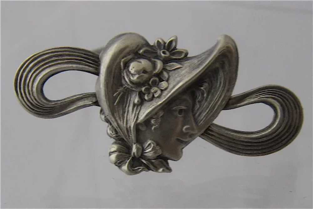 Ca 1900 Art Nouveau Woman in Bonnet Sterling Pin - image 6