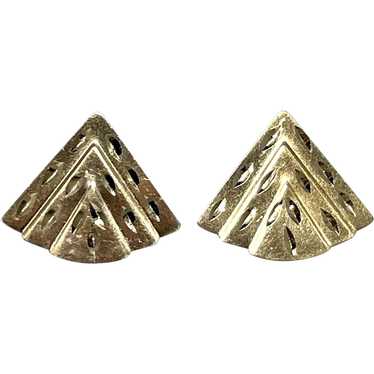14kt Gold light fan shaped earrings, excellent es… - image 1
