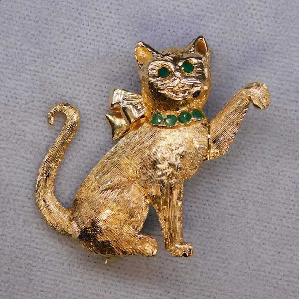 Vintage 14K Yellow Gold Emerald Cat Kitten Bow Br… - image 5