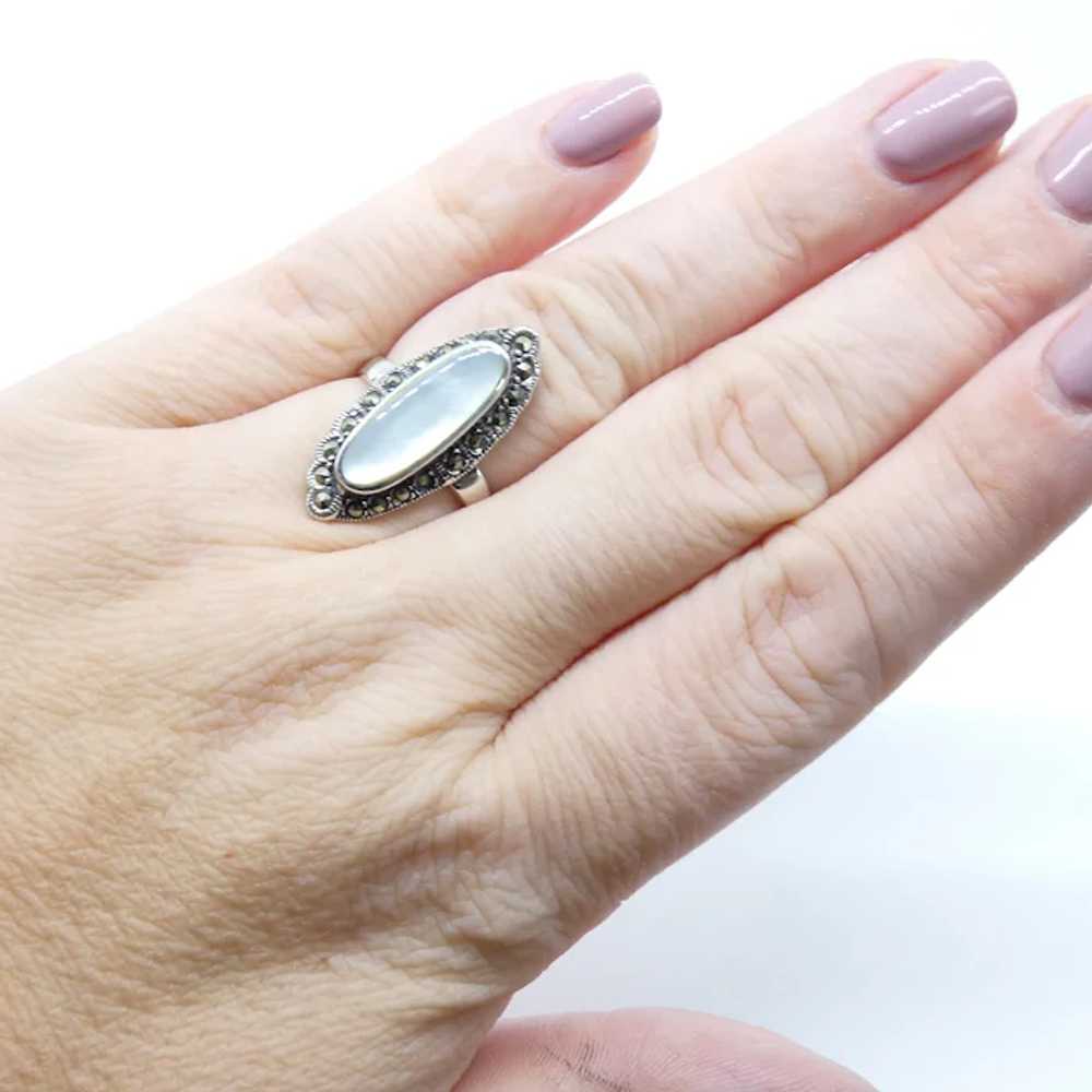 Vintage Mother of Pearl and Marcasite Silver Ring - image 6