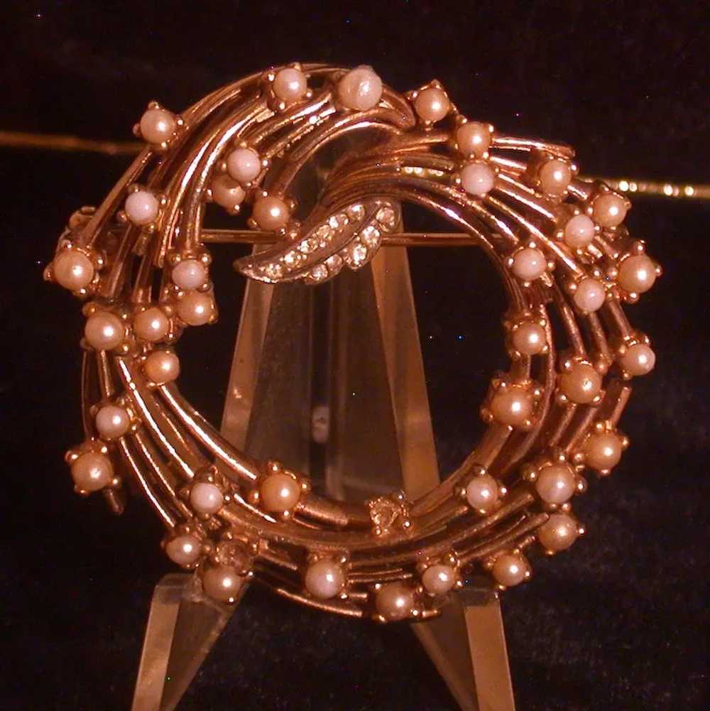 Vintage Ciner Jewelry Pin, Faux Pearls and Rhines… - image 3