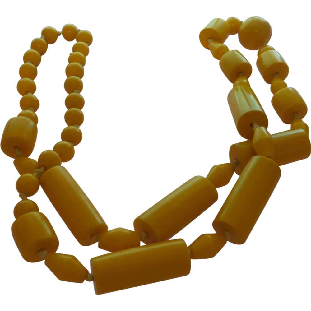 Vintage Sunny Yellow Bakelite Necklace - image 1