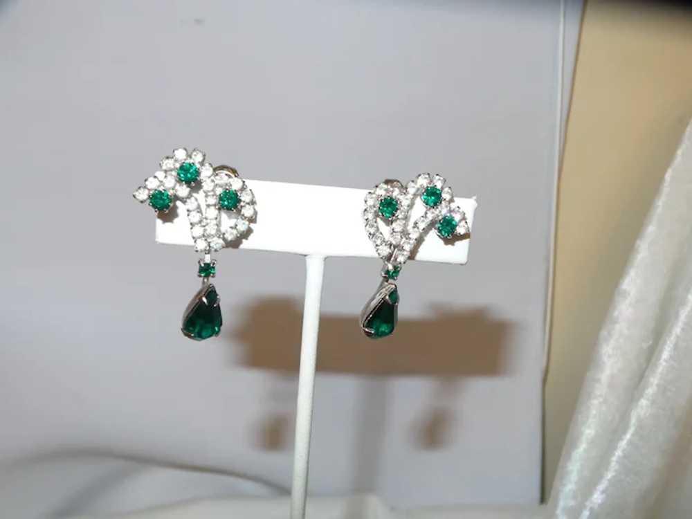 Faux Emerald and Rhinestone Brooch Set - image 3