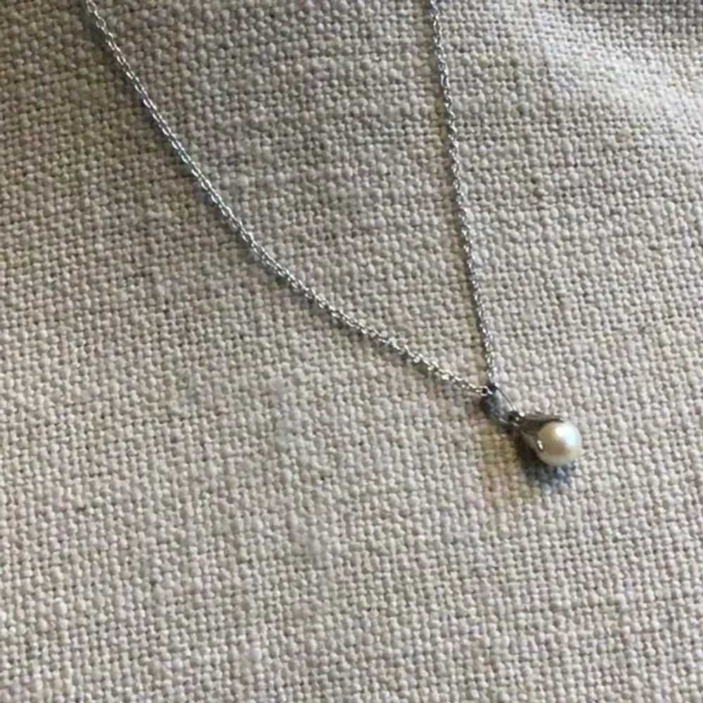 Silver Tone Faux Pearl Pendant Necklace - image 3
