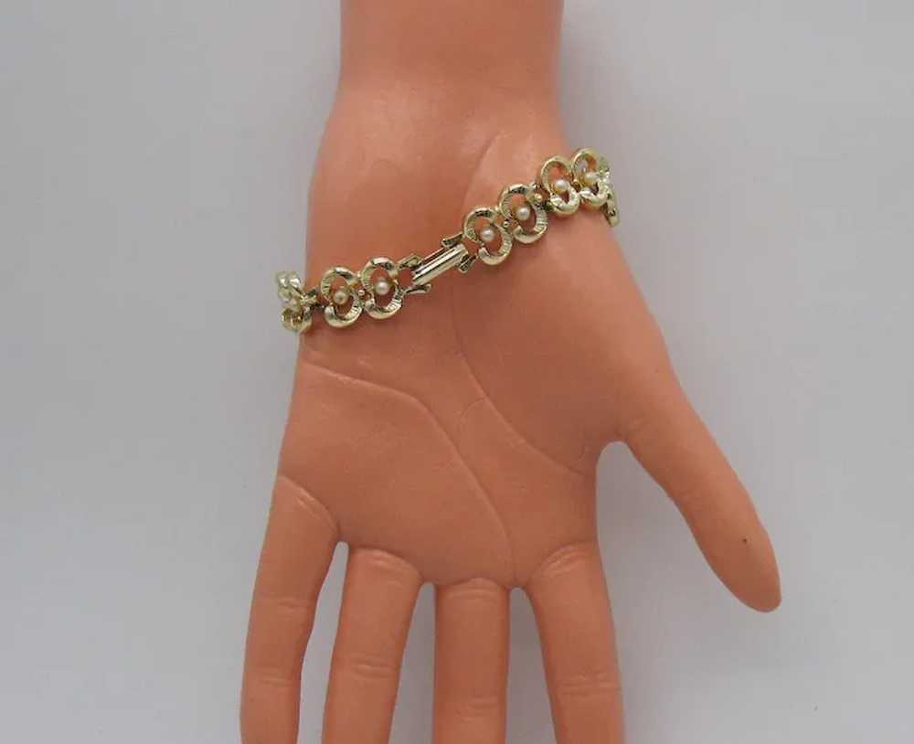 Golden Vintage Unsigned Coro Necklace Bracelet Se… - image 4