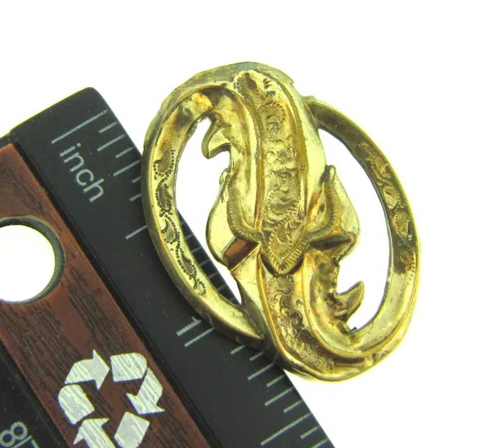 Vintage early gold filled Brooch with chased desi… - image 3