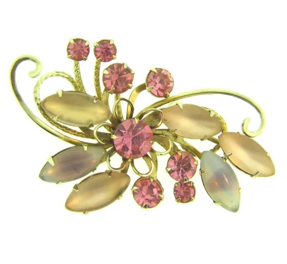 Vintage retro floral Brooch with pink and frosted… - image 4