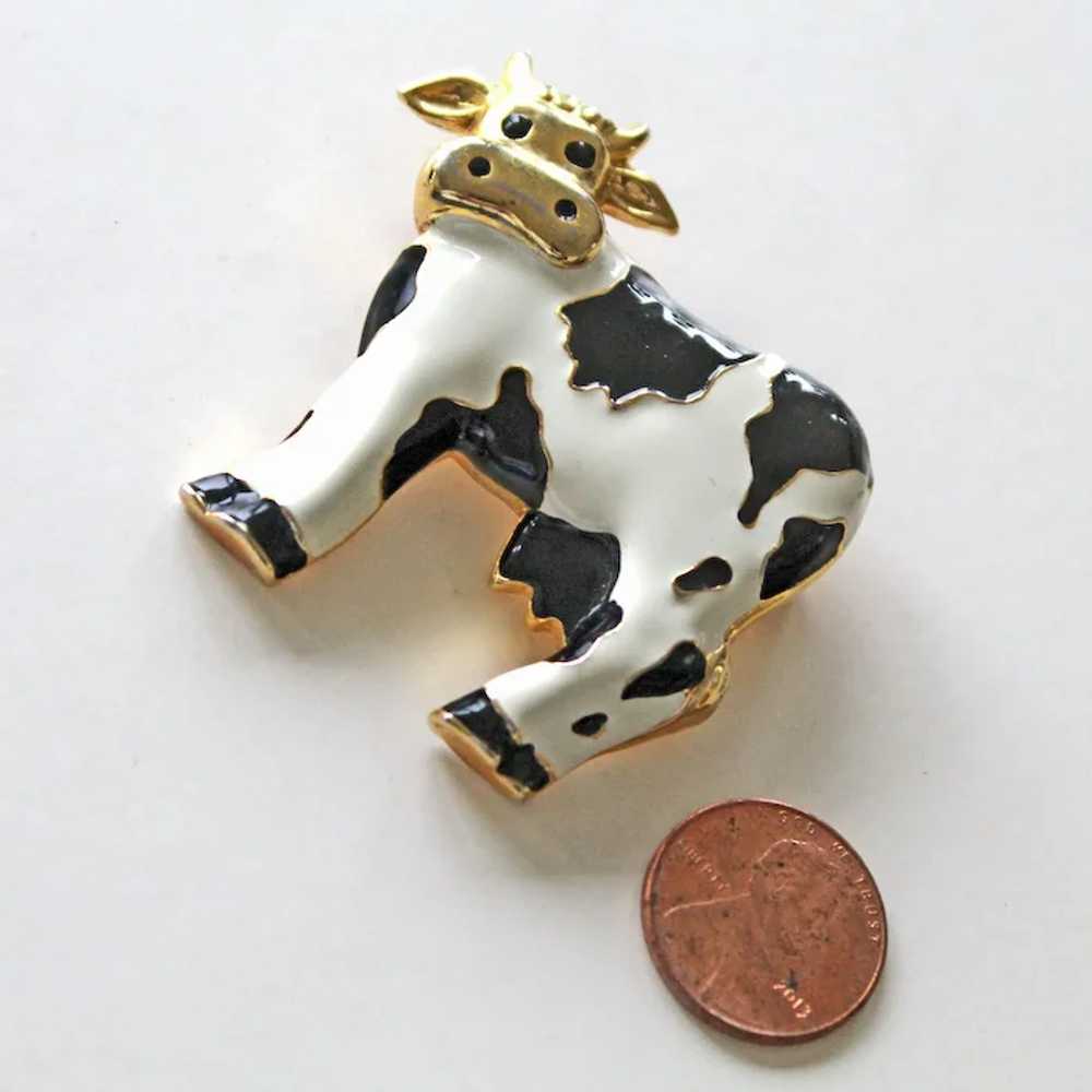 Vintage Cow Pin Brooch Enamel and Gold Tone - image 3