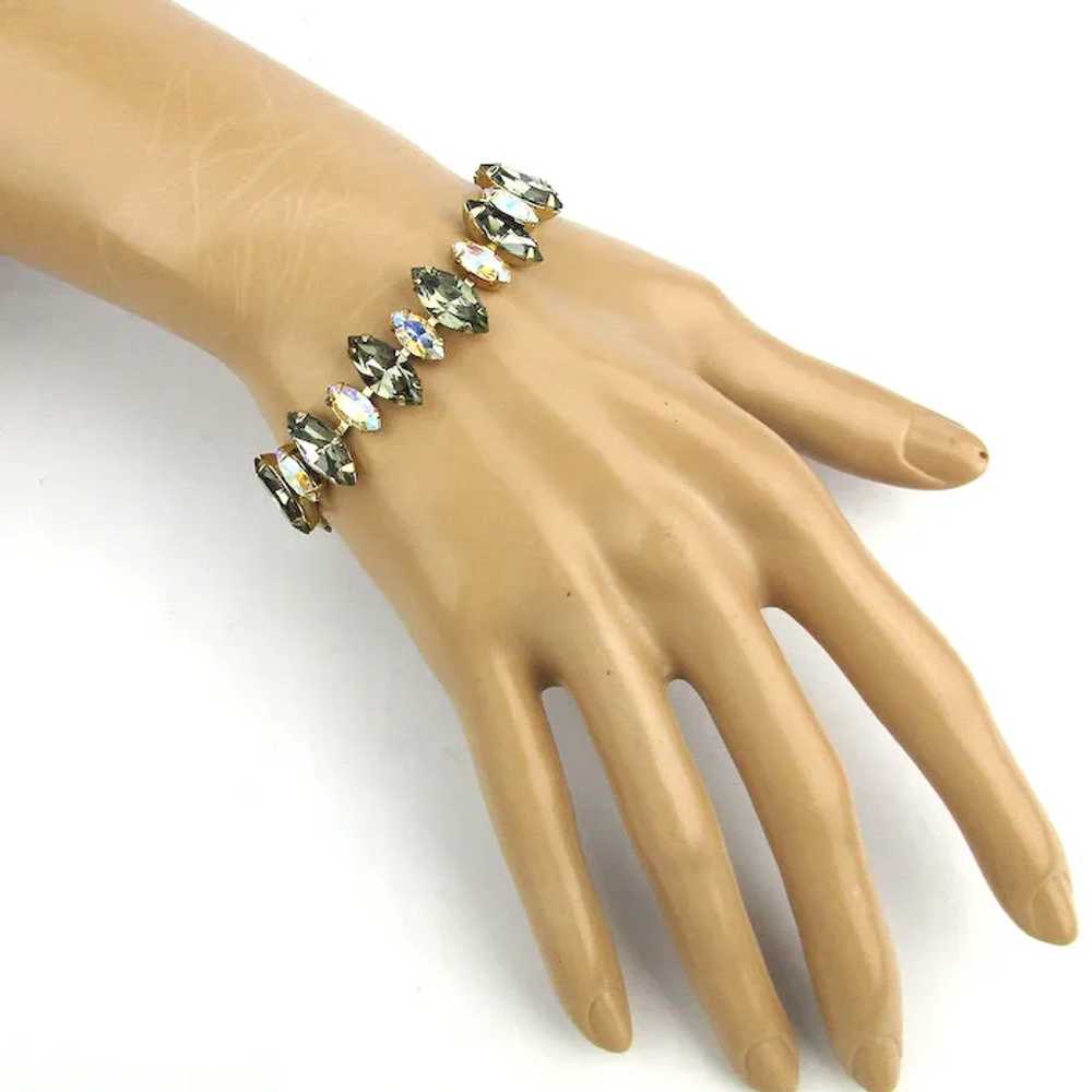 Really Nice Vintage Crystal Rhinestone Bracelet - image 4