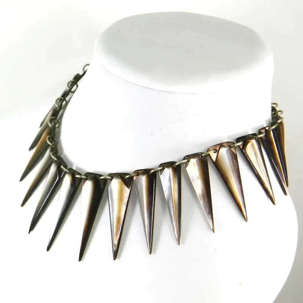 Egyptian Revival style Shell Necklace - image 3