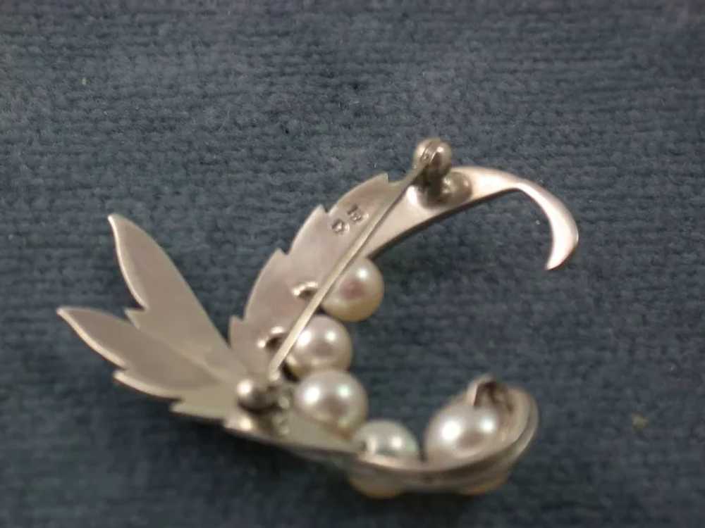 Estate Mikimoto 5 Cultured Pearl Sterling Brooch - image 2