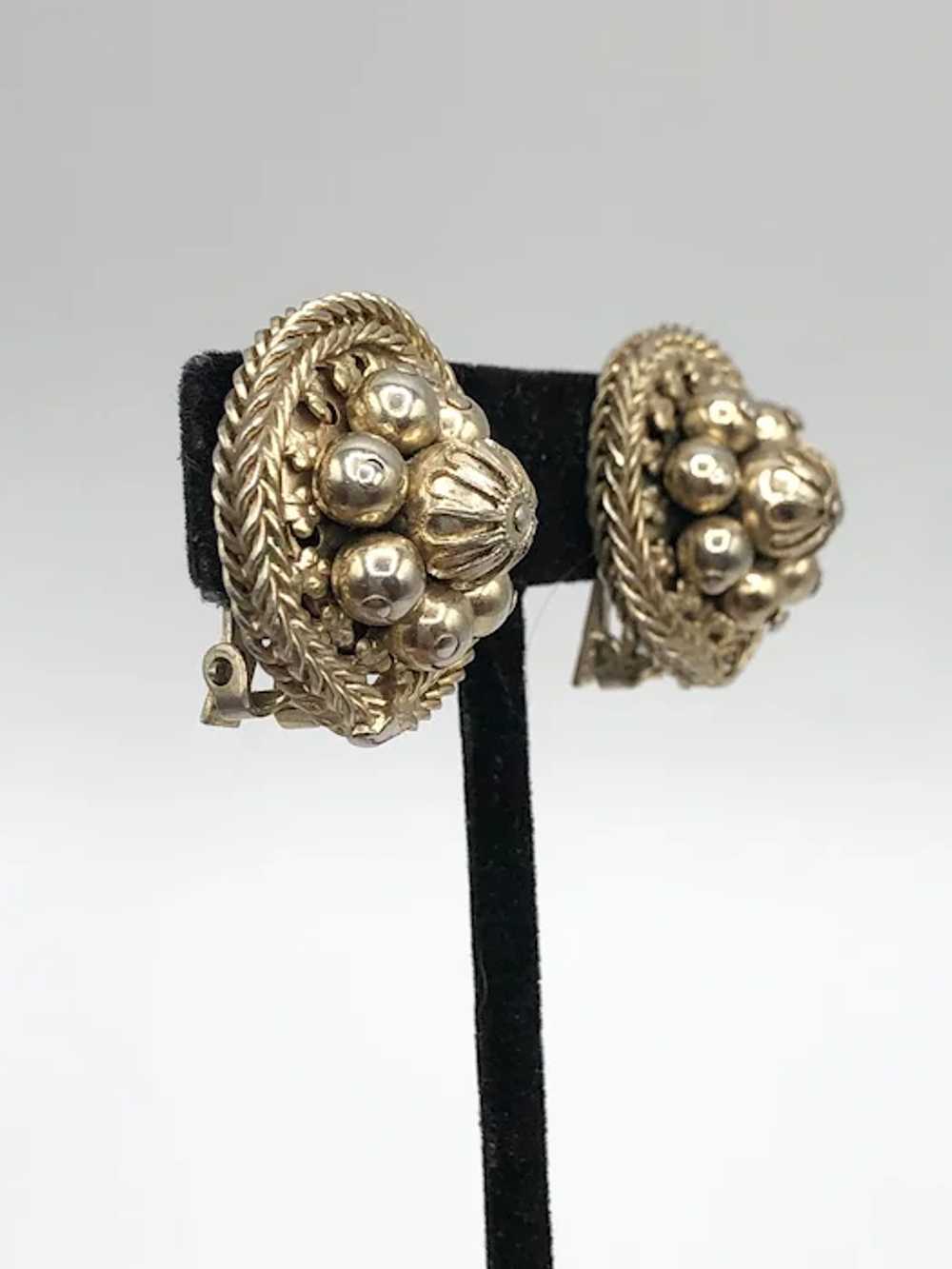 Vintage Hobe Chain Beaded Cluster Earrings - image 3