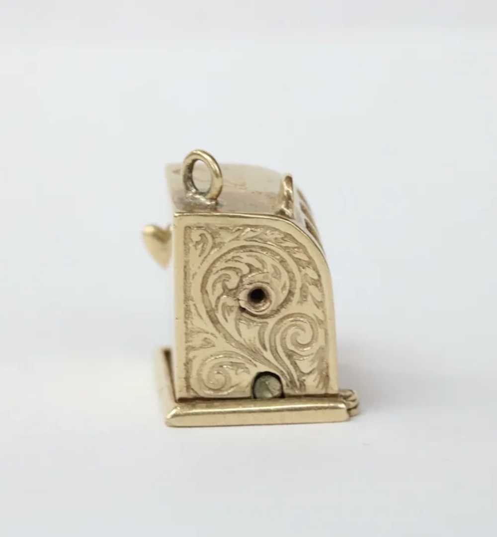 Vintage 14K Yellow Gold Movable Slot Machine Char… - image 3