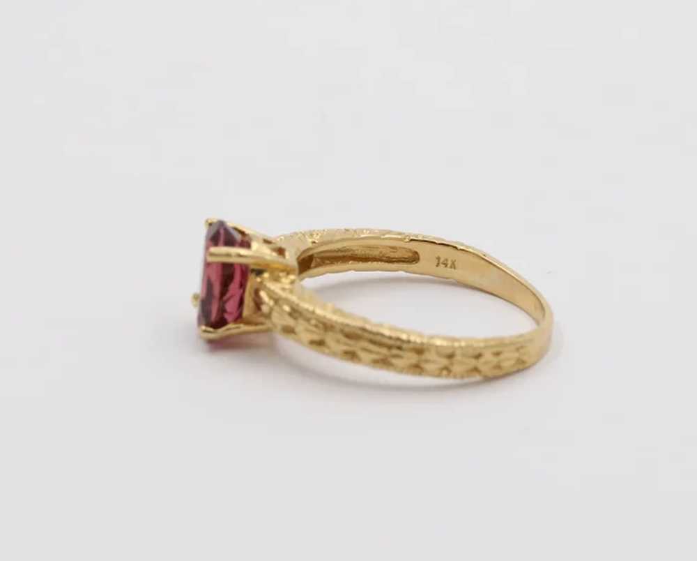 Vintage 14K Yellow Gold Rubelite Engraved Solitai… - image 4