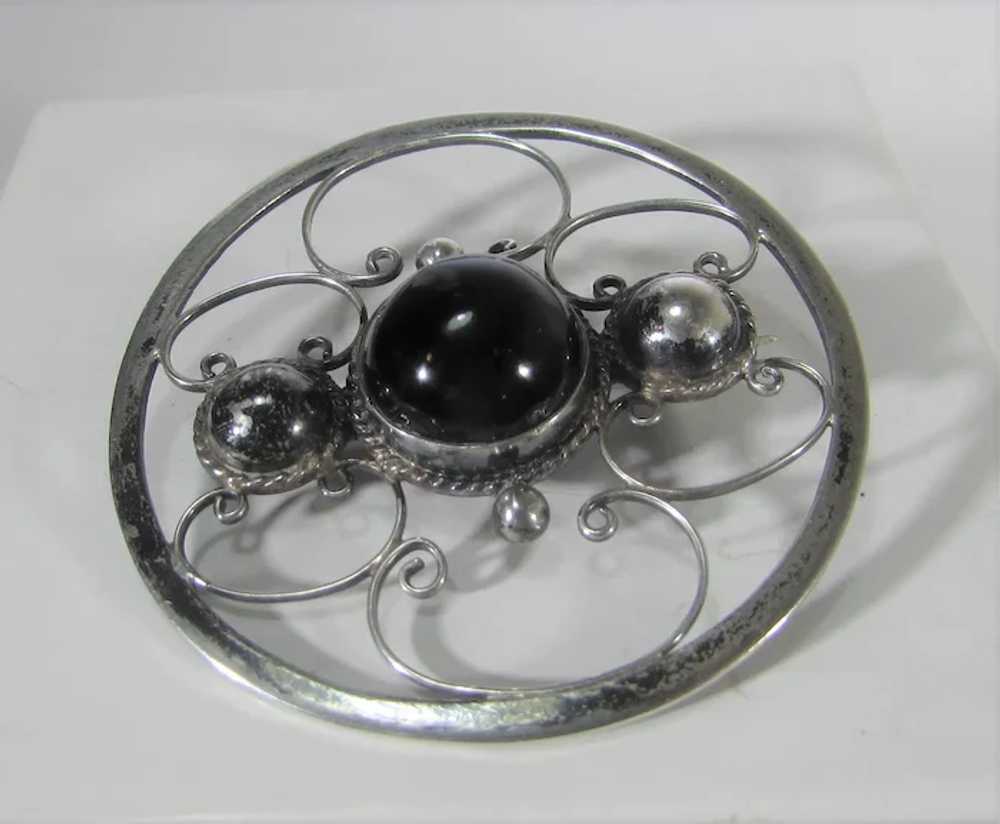 Sterling Silver Circle Pin With Onyx Center - image 2