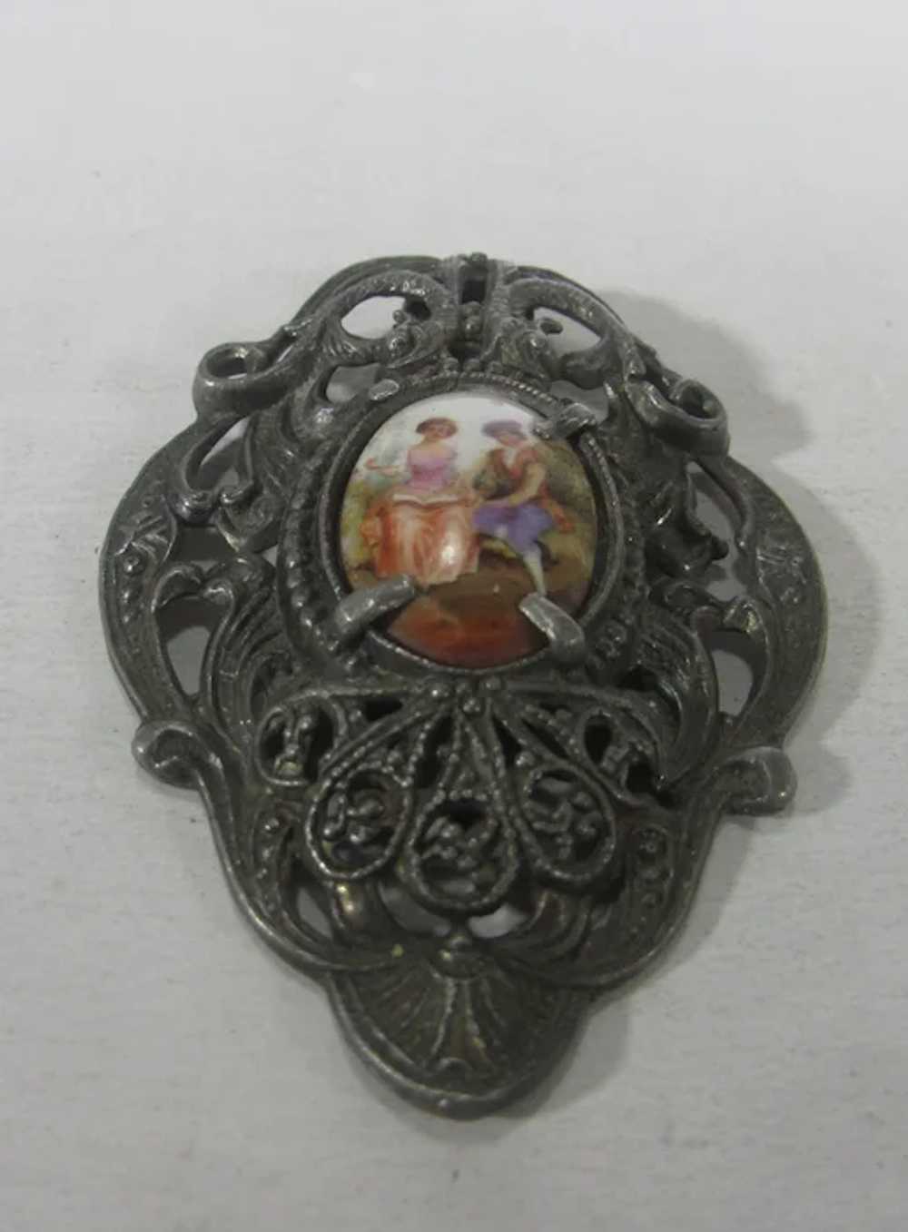 1940's Fur Clip With Hand Painted Ceramic Center - image 2