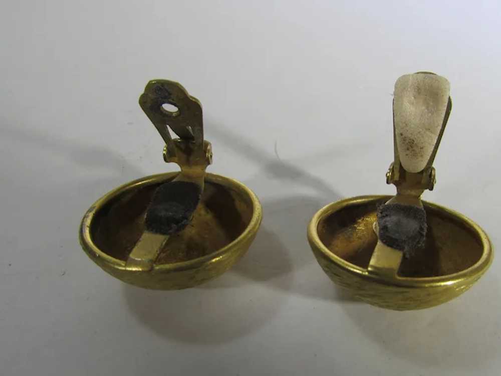 Vintage Napier Brushed  Goldtone Clip On Earrings - image 3