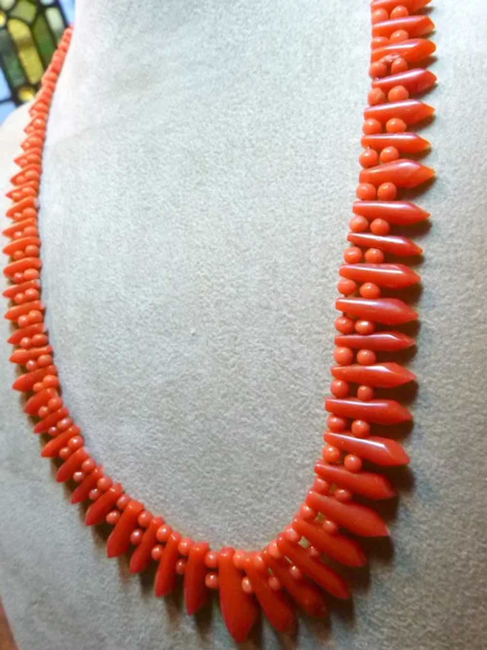 Antique Victorian Natural Oxblood Coral Necklace - image 4