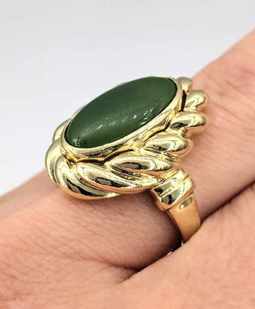 Jade & Scalloped 18K Yellow Gold Cocktail Ring - image 3