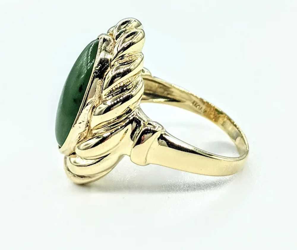 Jade & Scalloped 18K Yellow Gold Cocktail Ring - image 6