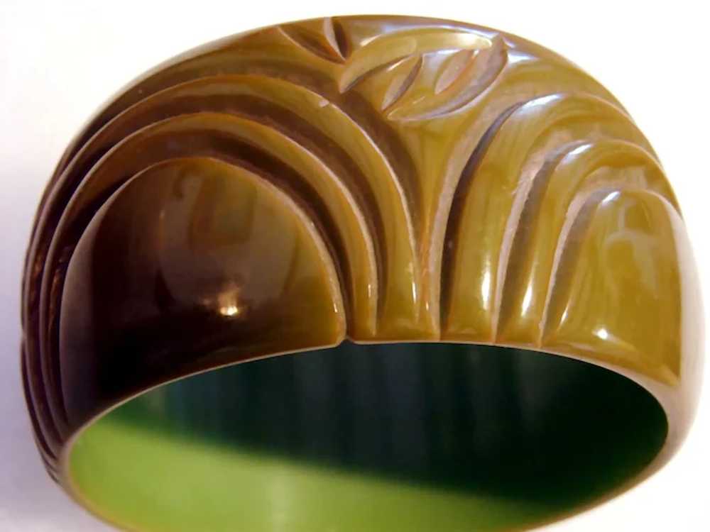 ART DECO Wide 1-3/8" Carved GORGEOUS DUSTY OLIVE … - image 4